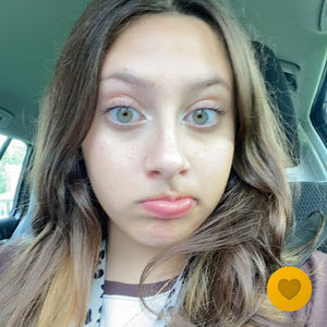 Meet your Posher, Elise